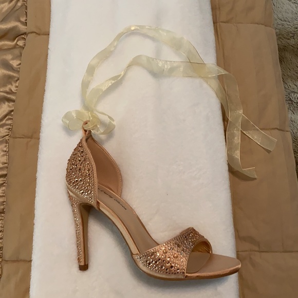 7.5 - Picture 3 of 5